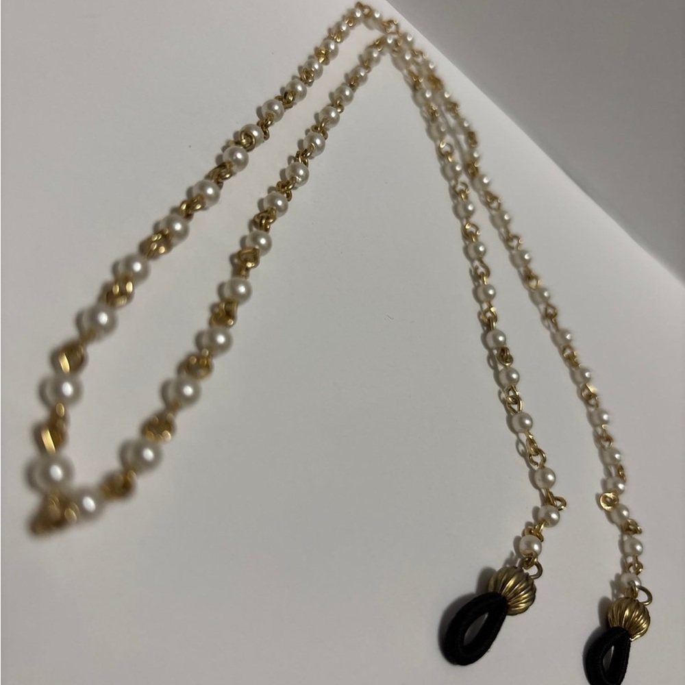 Eyewear Chain